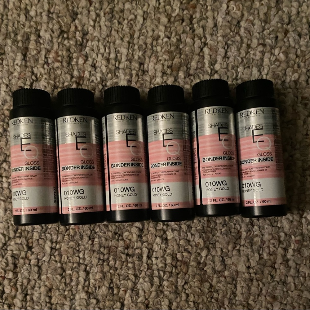 Redken Shades EQ Gloss in 010WG Honey Gold.